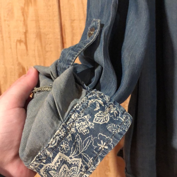 NWT! Distressed Denim Button Down - Picture 4 of 10